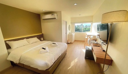 Panoramic Room