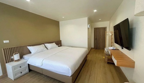 Premier Room, 1 King Bed
