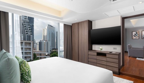Deluxe Apartment, 1 King Bed, Balcony