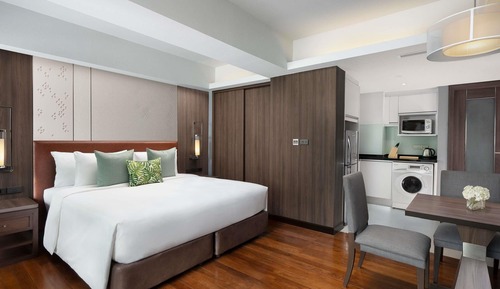 Comfort Studio, 1 King Bed