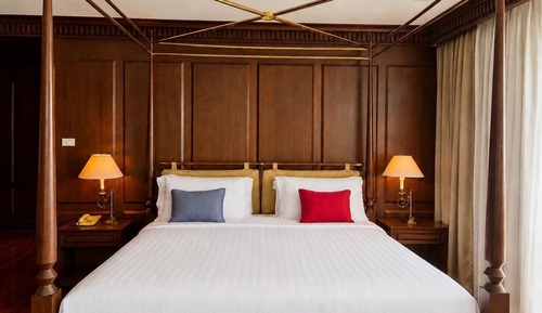 Presidential Room