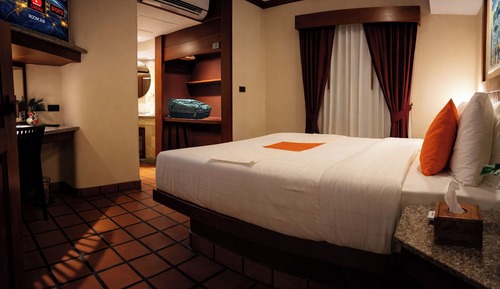 2 Bedroom Suite