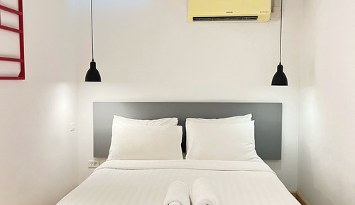 Double Room, Shared Bathroom, No View.