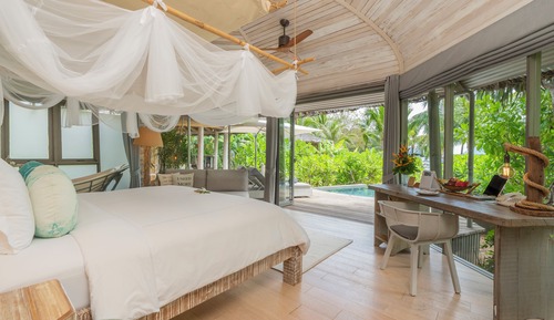 Beachfront Pool Villa