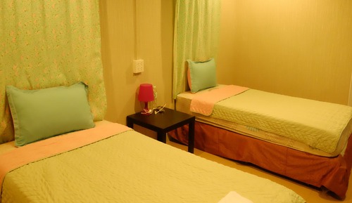 Standard Twin Room