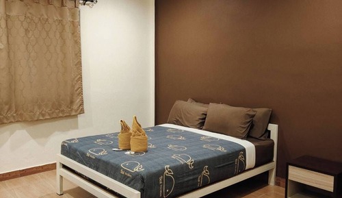 Deluxe Double Room, 1 Queen Bed, Garden View