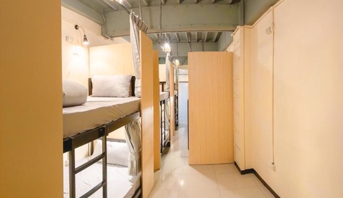 Bed in 10-Bed Mixed Dormitory Room