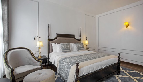 Premier Room
