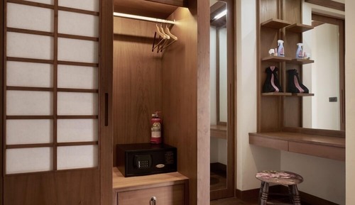 One  Bedroom Royal Residence