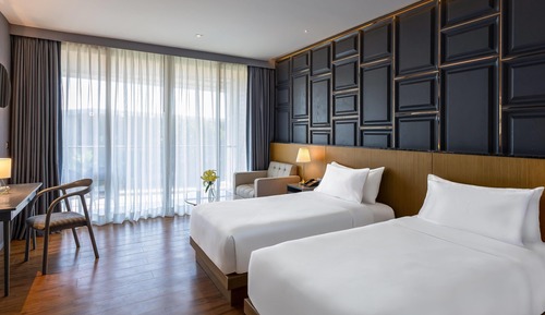Deluxe Room, 2 Twin Beds, Non Smoking, Pool Access
