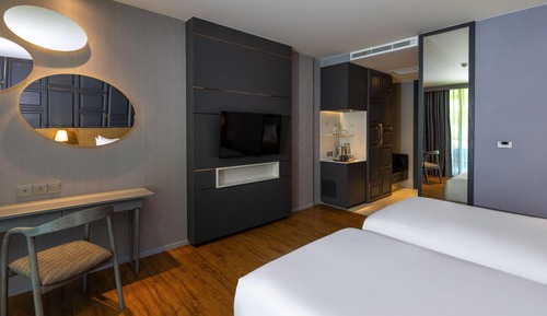 Deluxe Room, 2 Twin Beds, Non Smoking, Lagoon View
