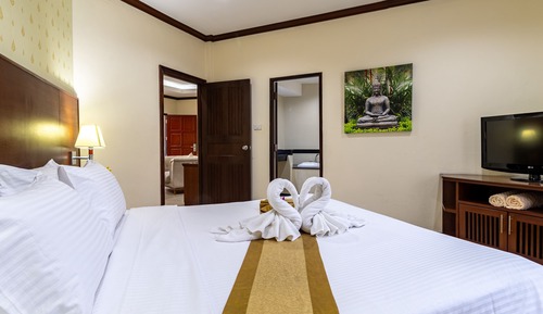 Deluxe Apartment, 2 Bedrooms, Pool View