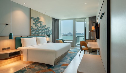Room, 1 King Bed, Accessible (Bay Tower)