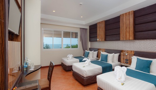 Deluxe Family Room (5 Adults)