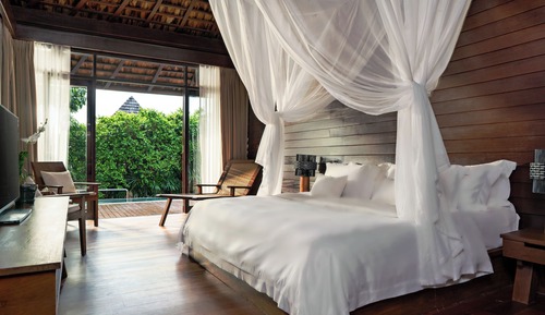 Tropical Pool Villa