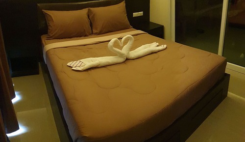 1-Bedroom Premium Room