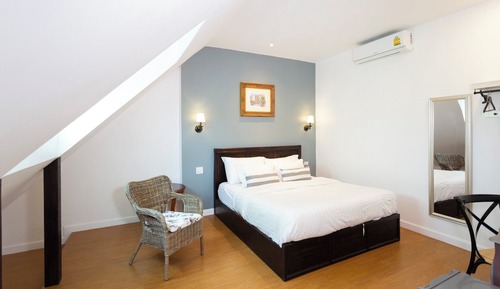 Junior Room, 1 King Bed, Ensuite, Annex Building