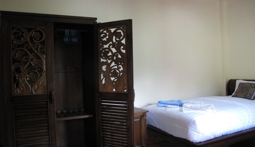 Standard Fan Room
