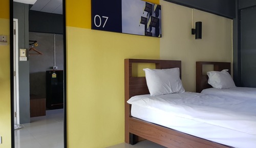 Standard Twin Room