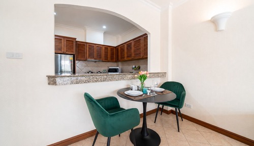 Deluxe Suite, 1 Bedroom, Non Smoking, Balcony