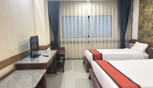 Deluxe Triple Room