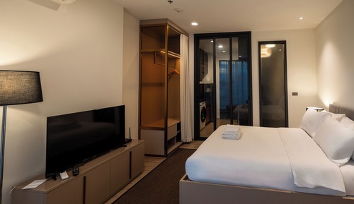 Deluxe Queen Room