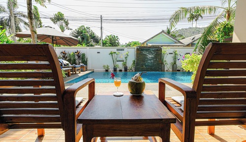 Suite, 1 Bedroom, Pool View, Poolside