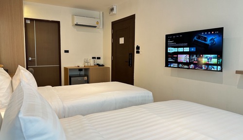 Standard Twin Room, Non Smoking, City View