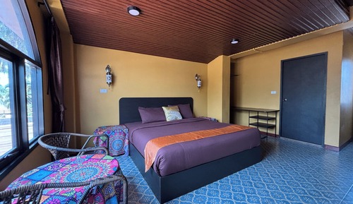 Room, 1 King Bed, Sea View