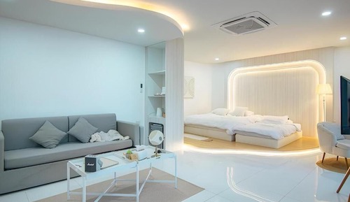Deluxe Villa