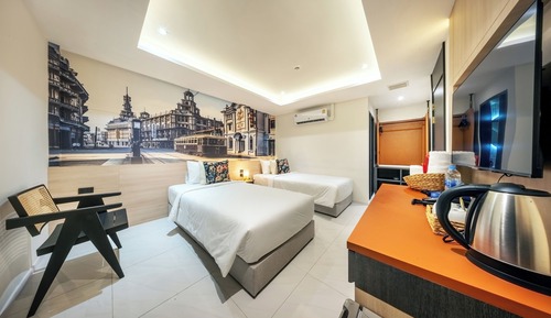 Standard Twin Room