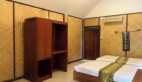 Deluxe VIP Twin Room