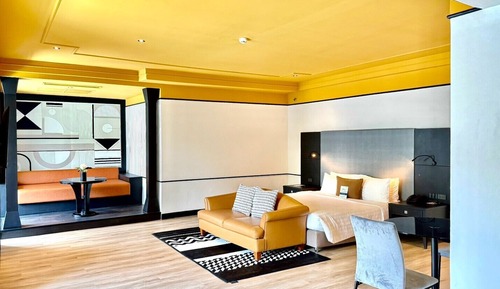 Premium Suite Room With Bathtub