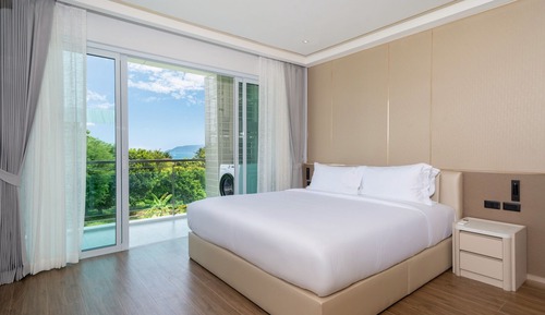 Superior Suite, 1 Bedroom, Balcony, Garden View