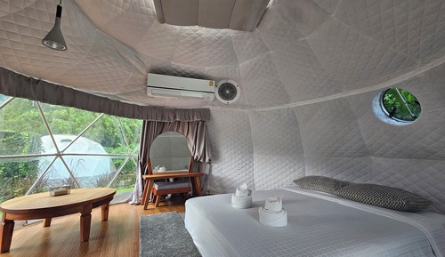 Luxury Tent, 1 Queen Bed, Garden View