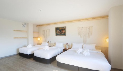 Family Room, Balcony, City View