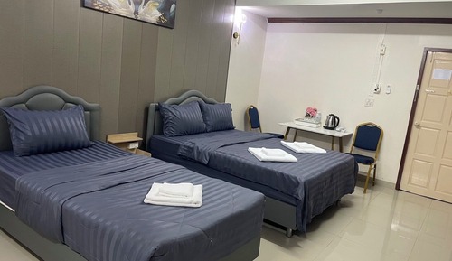 Standard Twin Room