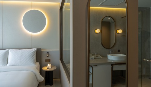 Luna Deluxe Sea View Twin
