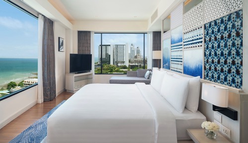 Executive Room, 1 King Bed (Club)