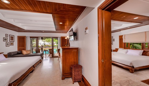 Family Connecting Lagoon Pool Access