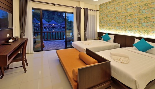 Superior Twin Room