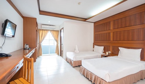 Deluxe Twin Room