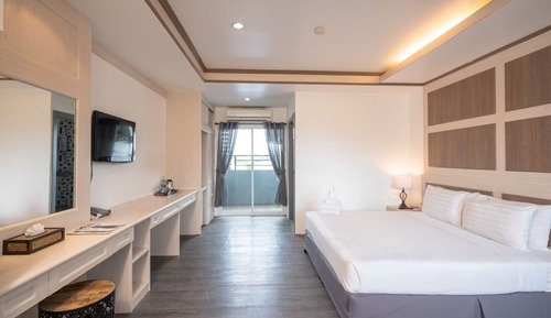 Deluxe Studio Suite