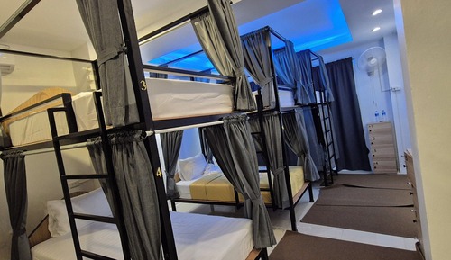 10 beds Male Shared Dormitory