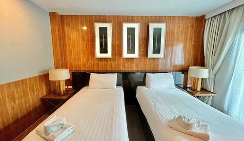 Deluxe Twin Room