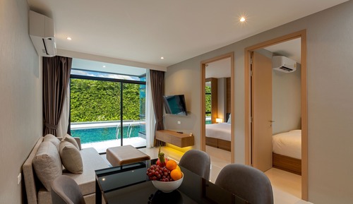 Family Suite, Multiple Beds, Pool Access (1 King Bed & 1 Single Bed)