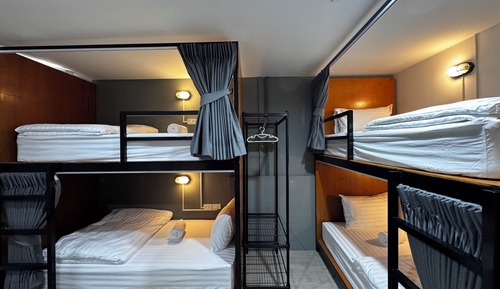 6 Bed Mixed Dormitory Room Ensuite (Room #5)