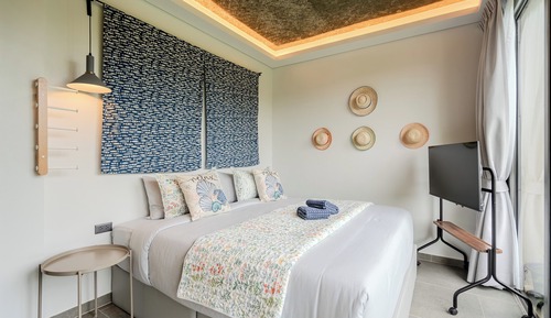 Studio Room King Bed Green View