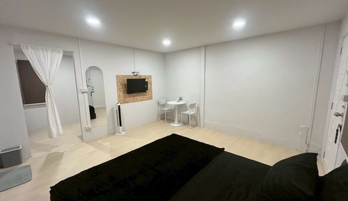 Standard Room, 1 King Bed, City View