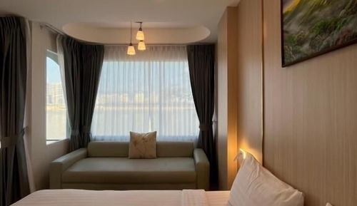 Deluxe Double Room, 1 King Bed, Balcony, River View